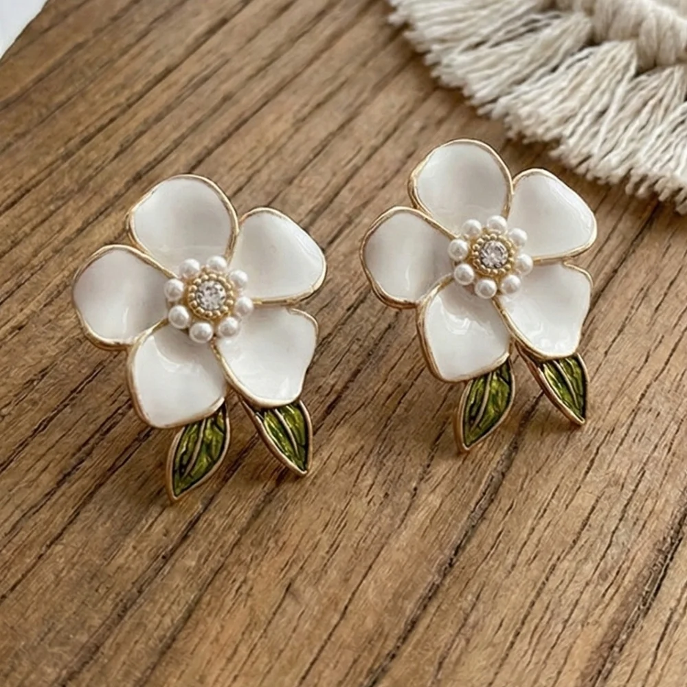 White Enamel Flower Stud Earrings Gold Faux Pearl Rhinestone Green Leaf Bridal
